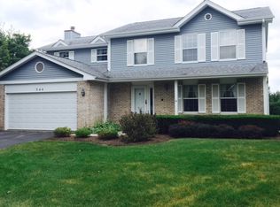 344 Bayberry Dr, Algonquin, IL 60102