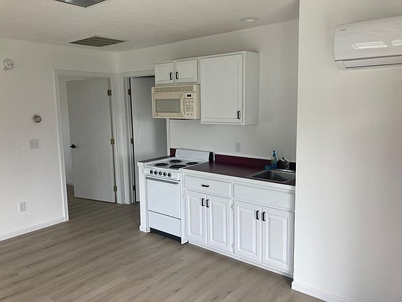 5th image of 602 1st St E #2