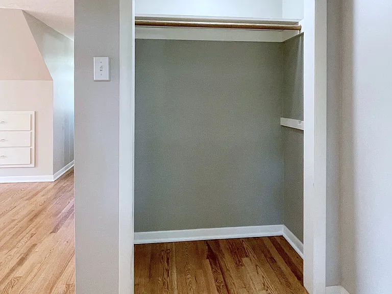 7318 Rosewood St — Photo 24