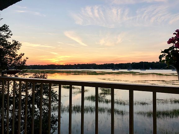 3rd image of 70 Paddle Boat Ln APT 201C
