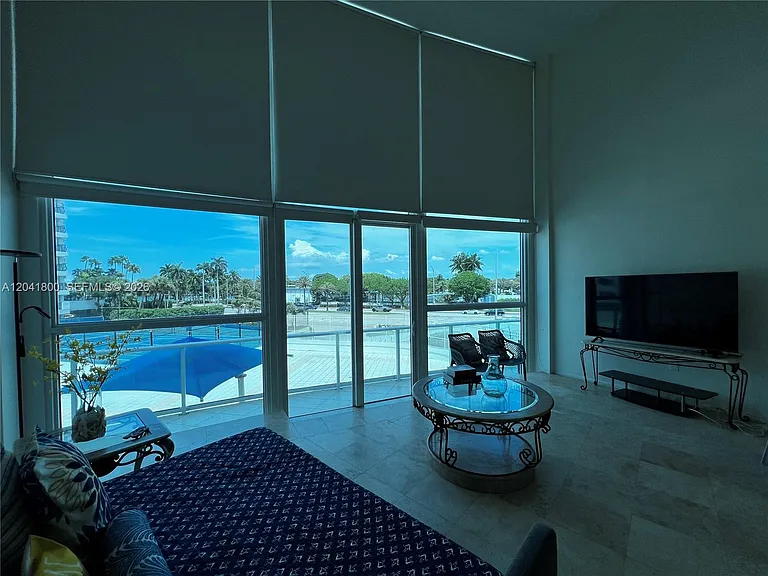 5445 Collins Ave #L3 — Photo 6