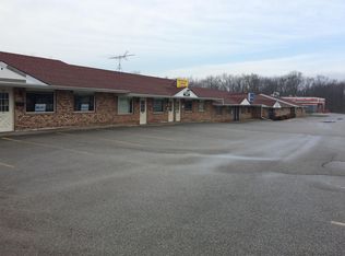 1042 E Commercial Ave, Lowell, IN 46356