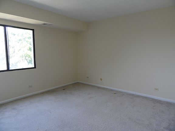 4th image of 450 Plum Creek Dr #3123