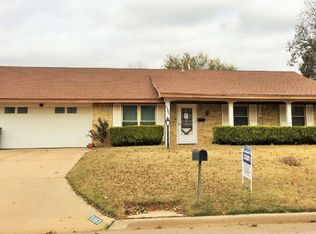 5563 NW Eisenhower Dr, Lawton, OK 73505