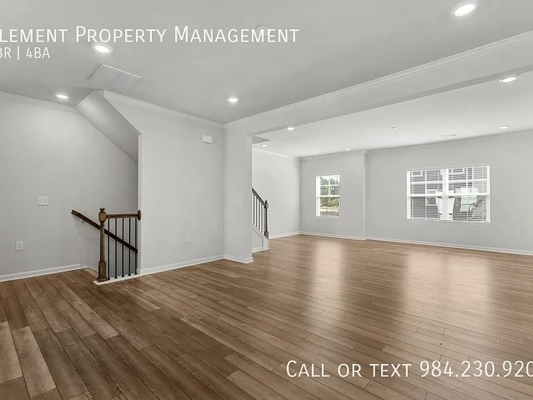 1009 Belloak Way #1 — Photo 14