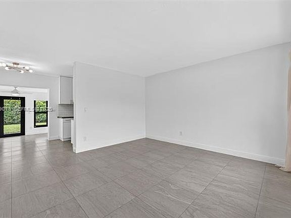 2nd image of 680 W 50th Pl