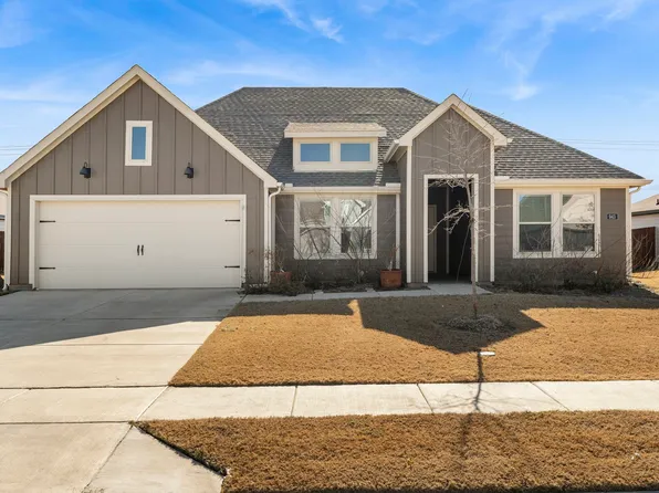 943 Buttercup Dr, Pilot Point, TX 76258