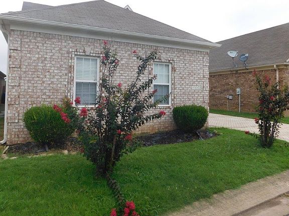 3rd image of 1352 Arbor Lake Dr N