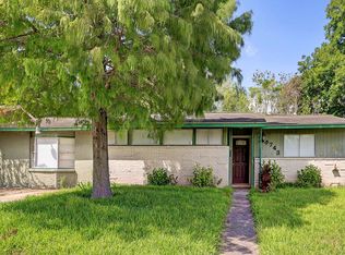5743 Schevers St, Houston, TX 77033