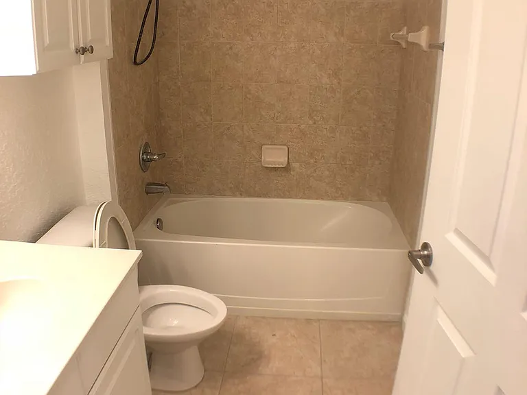 8539 Gate Pkwy W #424 — Photo 14