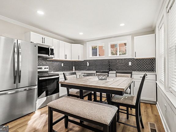 3rd image of 3779 Bakers Ferry Rd SW