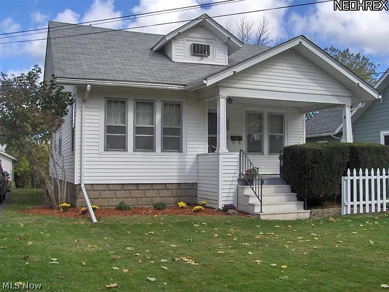 1st image of 1018 Bell Ct