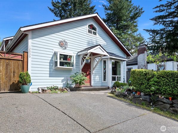 12030 35th Avenue NE, Seattle, WA 98125