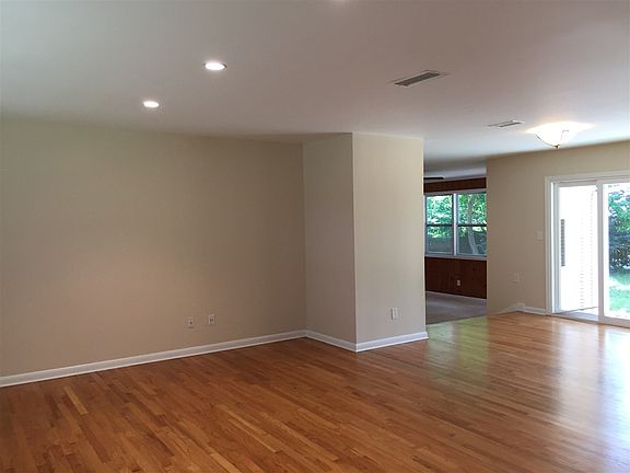4th image of 1251 Driftwood Dr