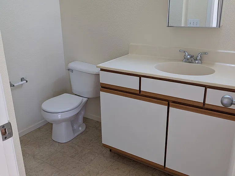 639 Santa Ana Dr #110 — Photo 7