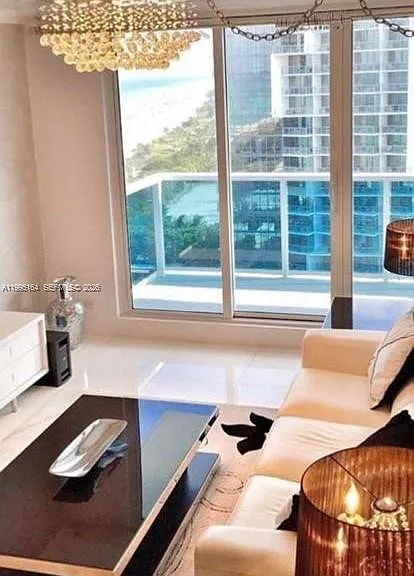2301 Collins Ave #1507 — Photo 4