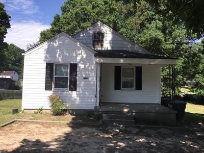 1102 McCormick St, Greensboro, NC, 27403