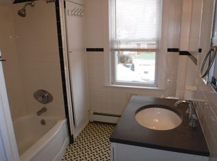 299 Shepard Ave APT 5, Englewood, NJ 07631