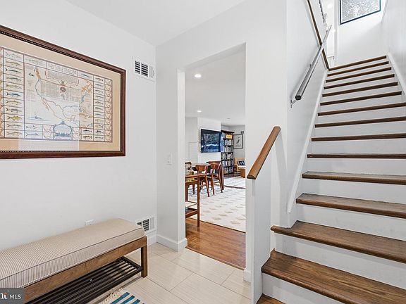 2nd image of 4848 Reservoir Rd NW