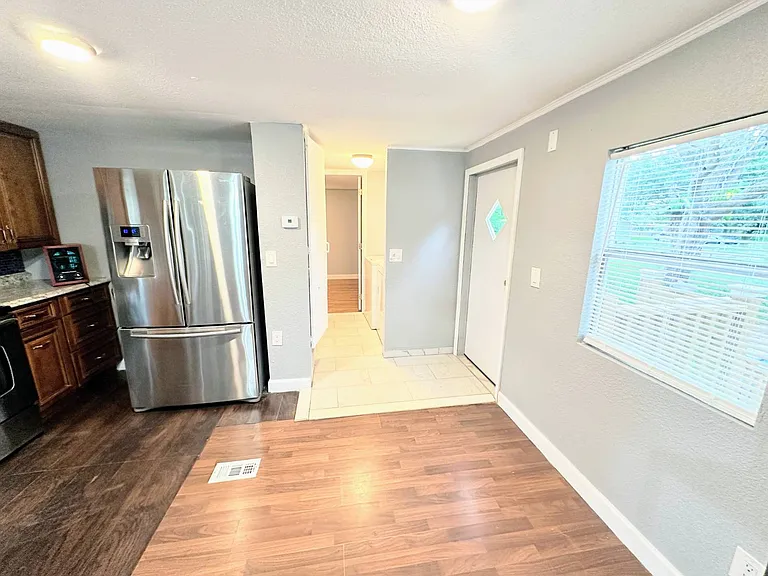 4710 Alhambra Ave — Photo 13