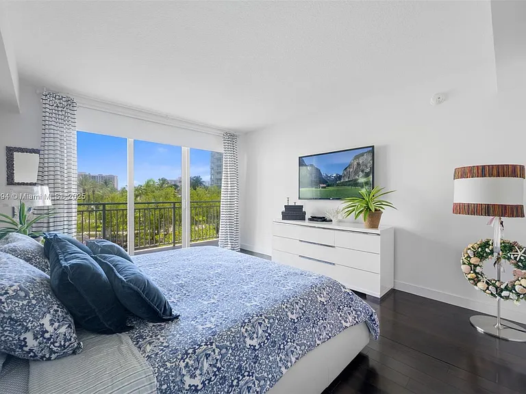 150 Sunny Isles Blvd #Townhouse 301 — Photo 16