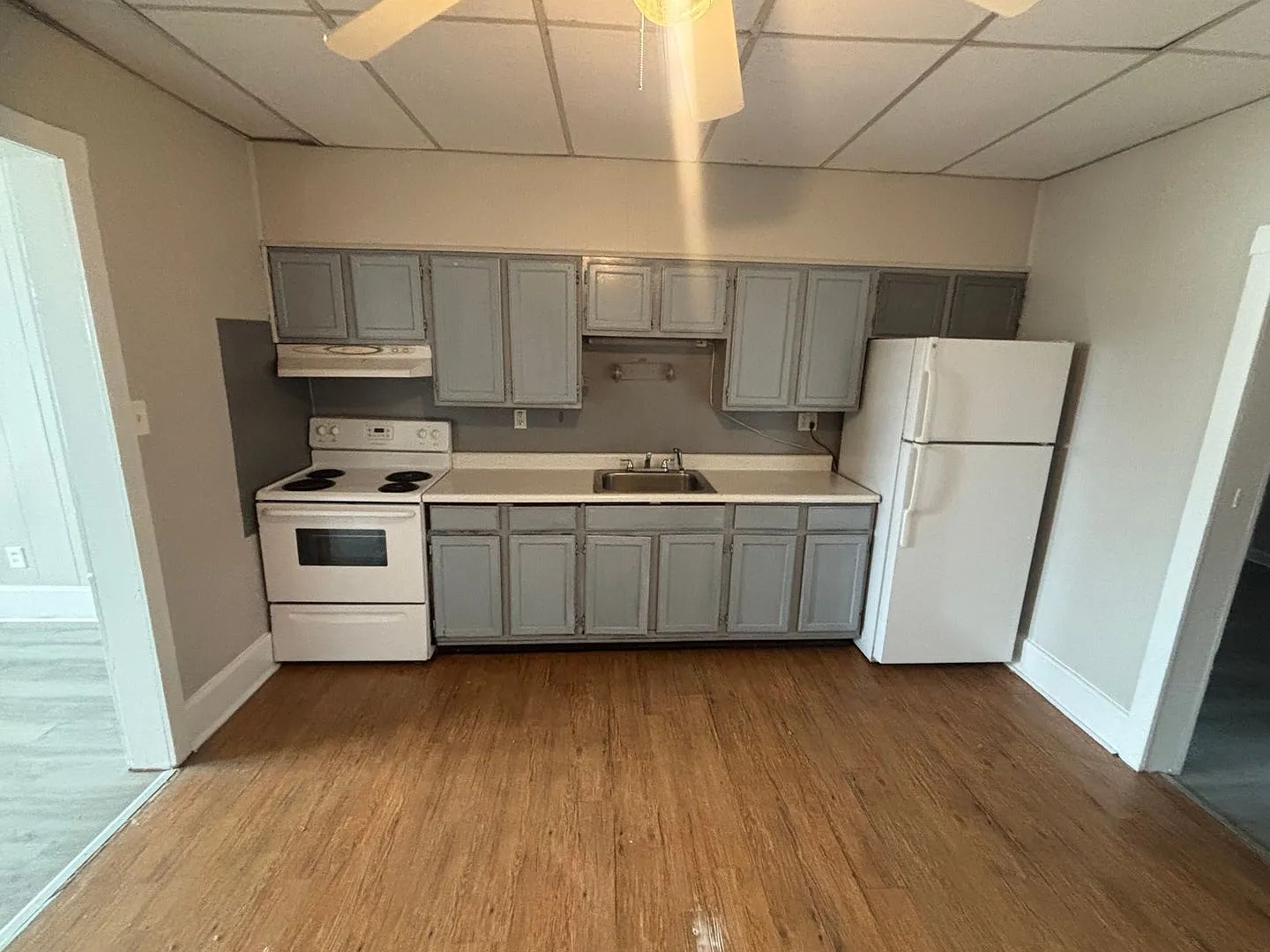 1 bed, 1.0 bath, 1368 sqft, $1,300 — Photo 4