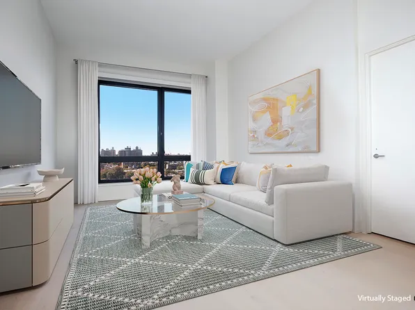 550 Vanderbilt Avenue image 1 of 29
