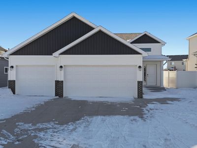946 Albert Dr W, West Fargo, ND, 58078