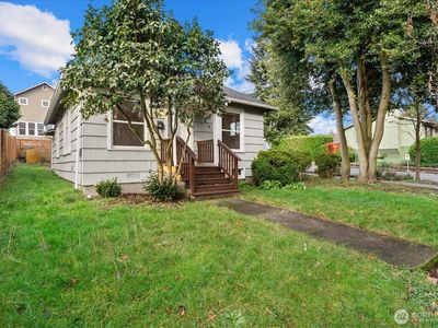 7361 17th Avenue NW, Seattle, WA, 98117
