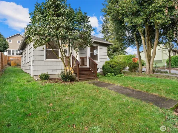 7361 17th Avenue NW, Seattle, WA 98117