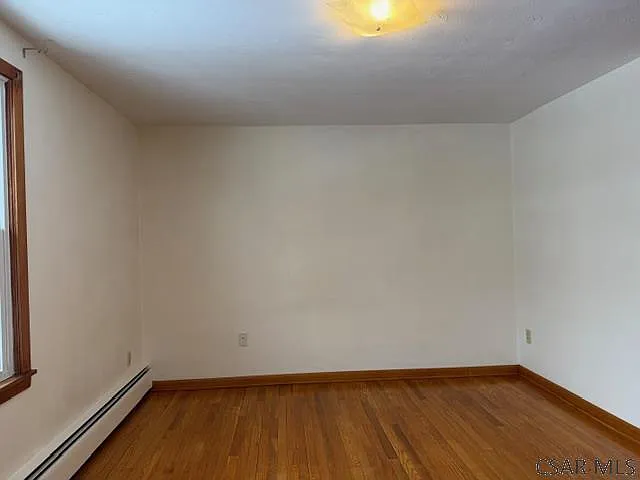927 East Ave — Photo 10