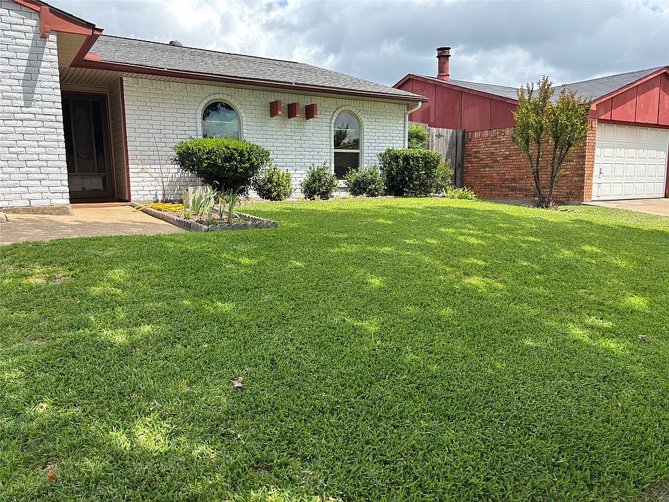 1st image of 10207 Sweet Gum St