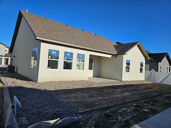 3rd image of 561 Rose Creek Ln