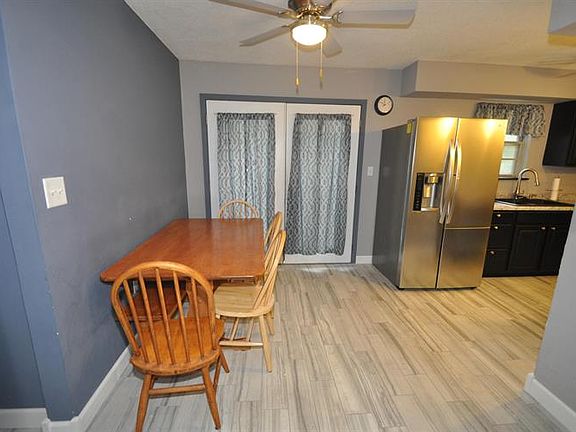 4th image of 1236 Brown Dr
