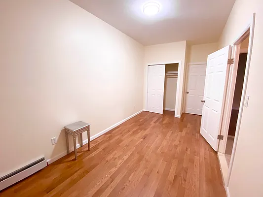 Rented by Amorelli Realty | media 4