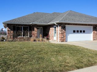 108 Osage Trl, Boonville, MO 65233