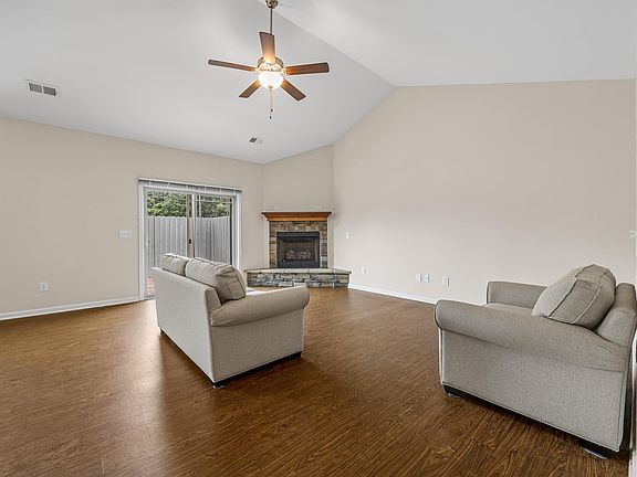 4th image of 615 Mica Ln