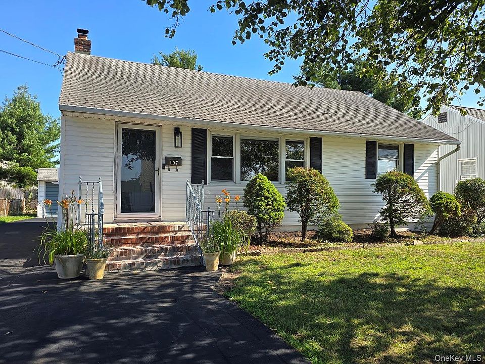 1st image of 107 Nevada Street