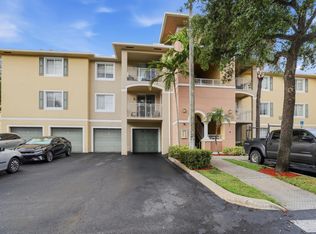 6559 Emerald Dunes Dr APT 308, West Palm Beach, FL 33411