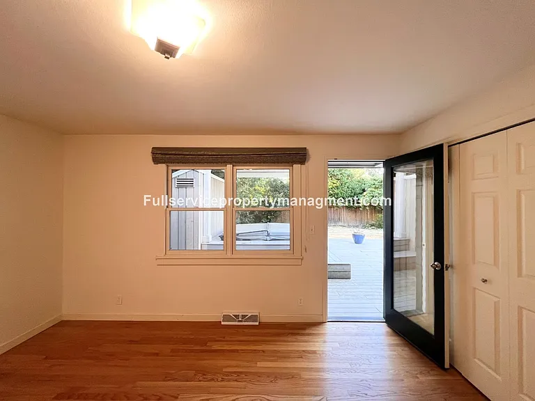 8822 SE 59th St — Photo 17