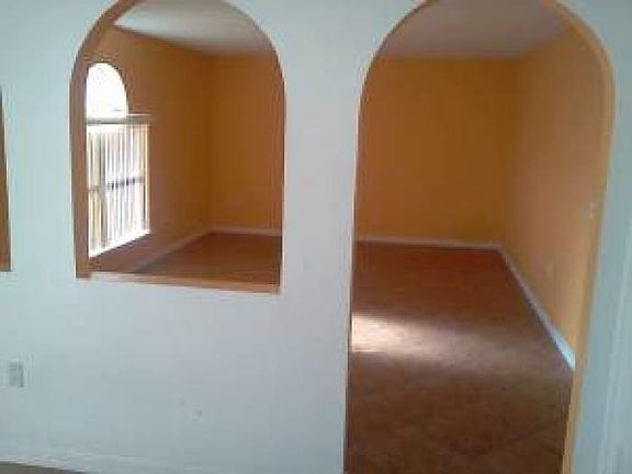4th image of 108 Cheltenham Pl
