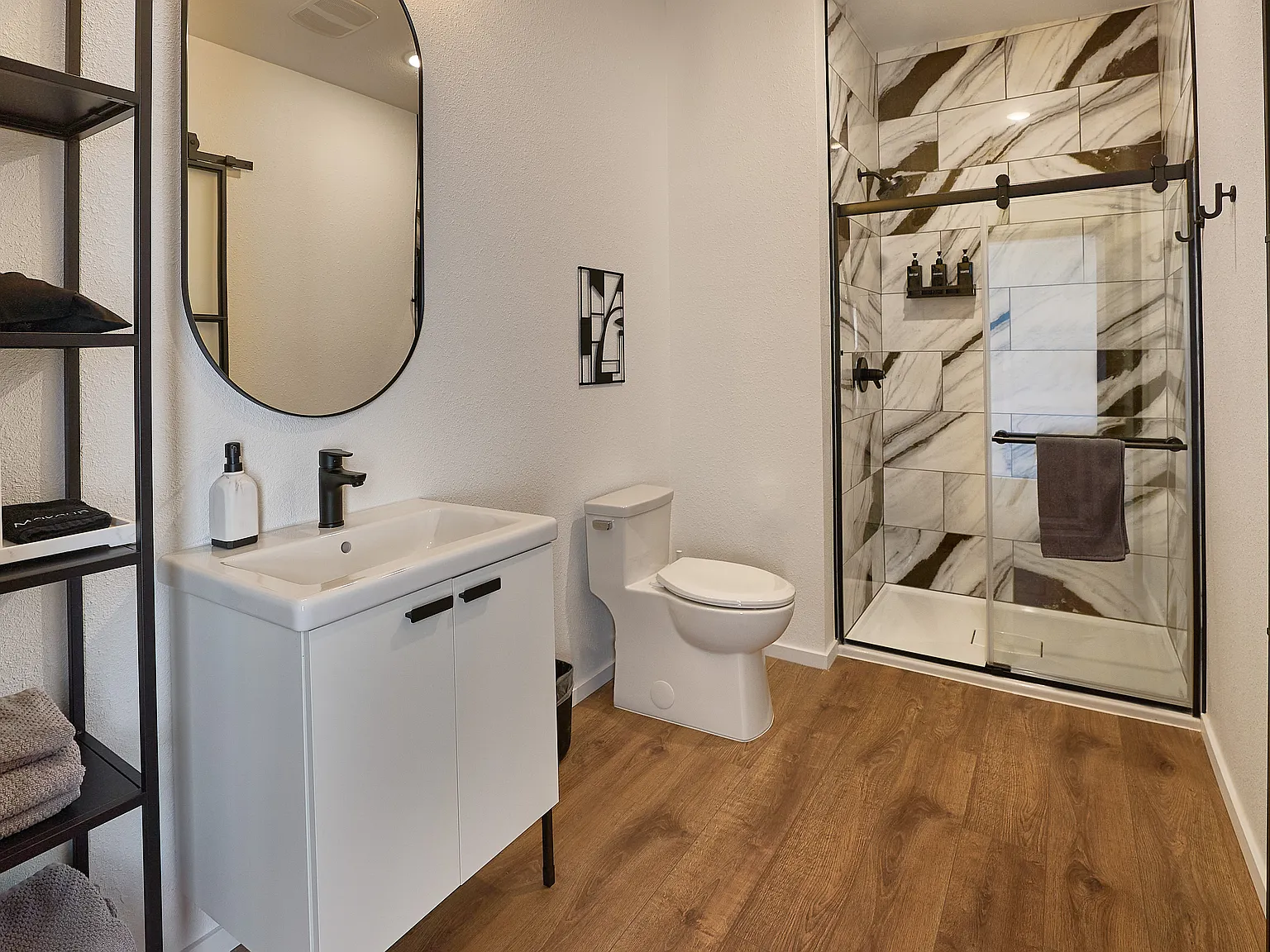 1 bed, 600 sqft, $1,890 — Photo 2