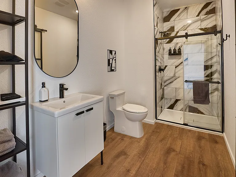 119 W Jewett Blvd #18 — Photo 5