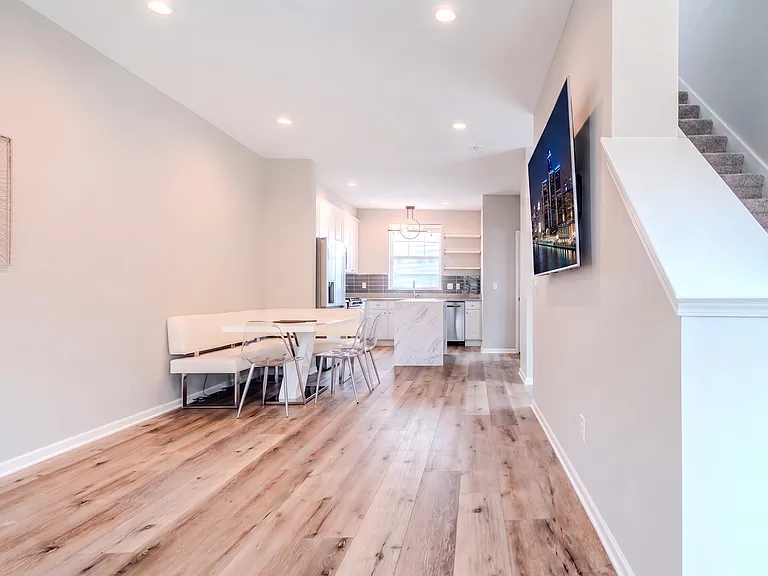 322 Jeff Keeton Dr — Photo 3