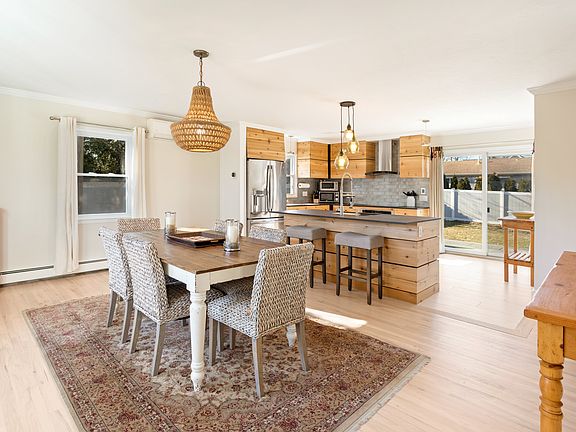 2nd image of 15 Windermere Dr