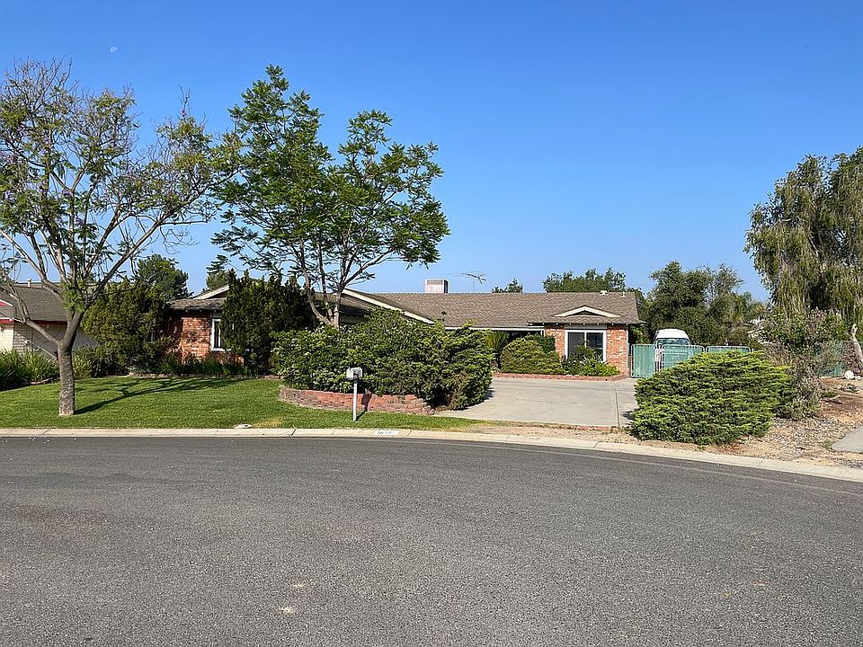 1st image of 2670 Lasso Ln