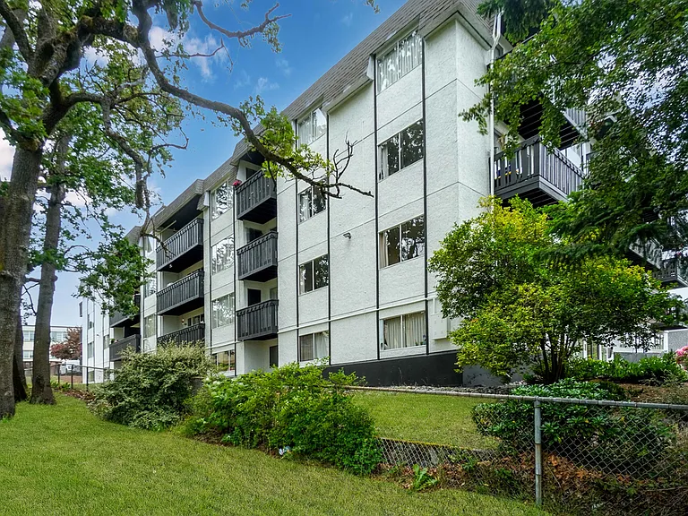 908 Market St — Photo 3