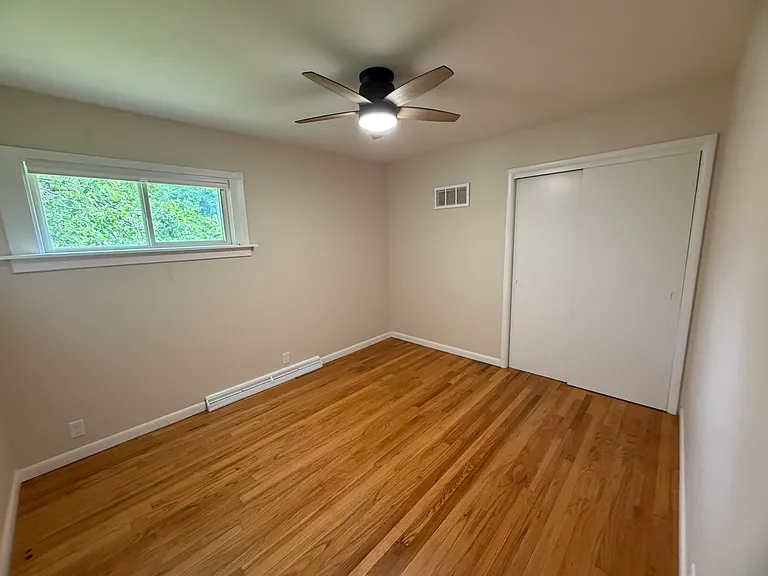 104 Market St — Photo 12