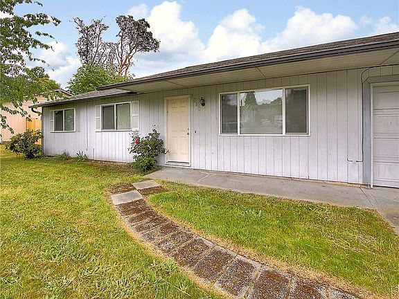 2nd image of 1320 Norpoint Way NE
