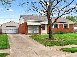 1330 Kapok St, Fairborn, OH 45324